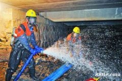 上海宝山区宝杨路排水管检测清淤，非开挖管道修复