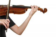 东莞益辰琴行培训小提琴、架子鼓等各种乐器需要可联系