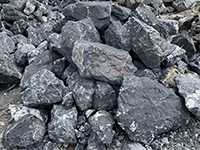 产地黑山石供应全国假山工程制作野山石用途黑山石图片