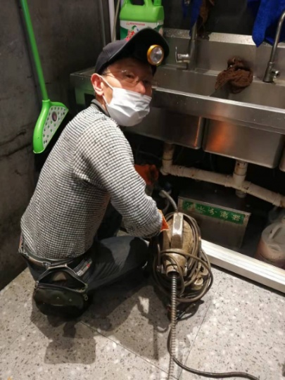 上海疏通管道高压清洗管道清理化粪池服务公司
