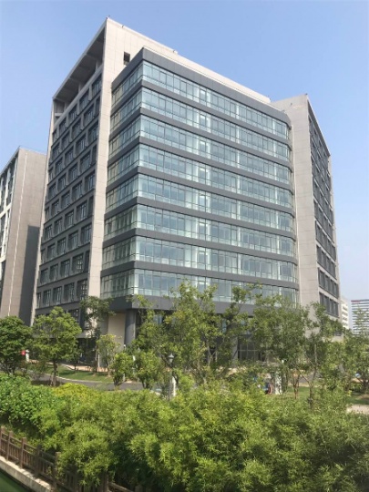 张江春申大厦欢迎您！精装修办公室92至整层1500平米租赁中
