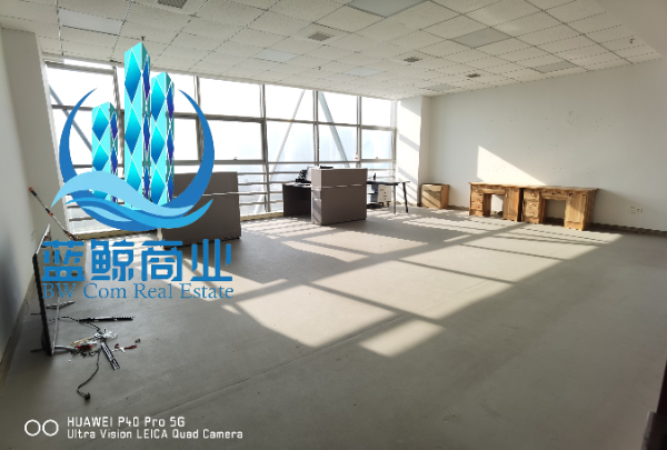 徐州城际空间站100平高层纯办公