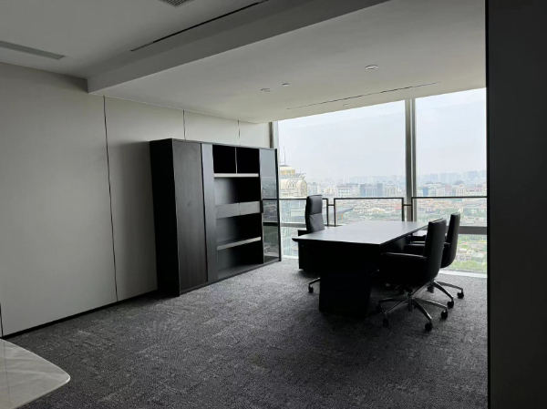 地标建筑丨地铁口，精装全配，含税出租，可加班，昭示性强